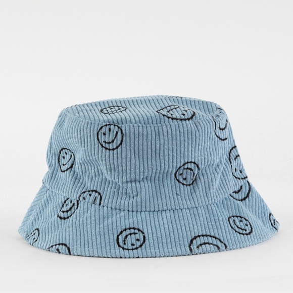 David and Young Accessories - NWT Happy Bucket Hat